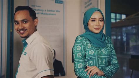 Ngintip Teller Bank Baju Biru Di Mall Lagi Pipis .